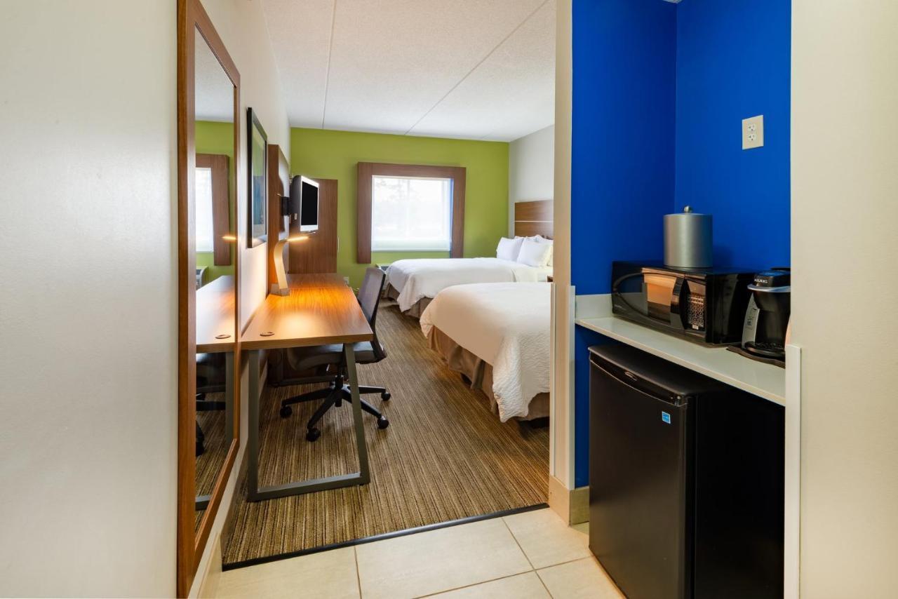 Holiday Inn Express Vermilion By Ihg Экстерьер фото