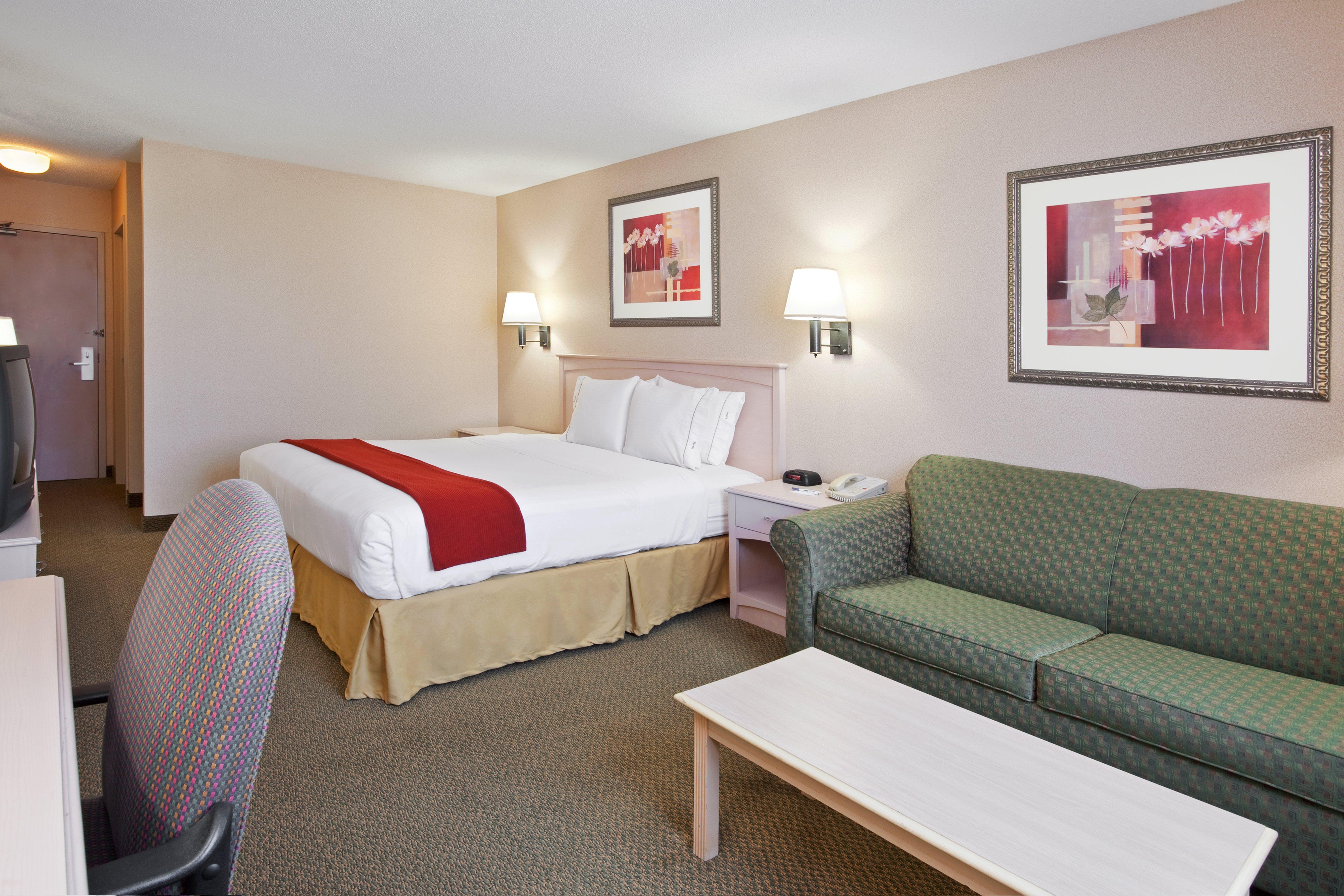 Holiday Inn Express Vermilion By Ihg Экстерьер фото